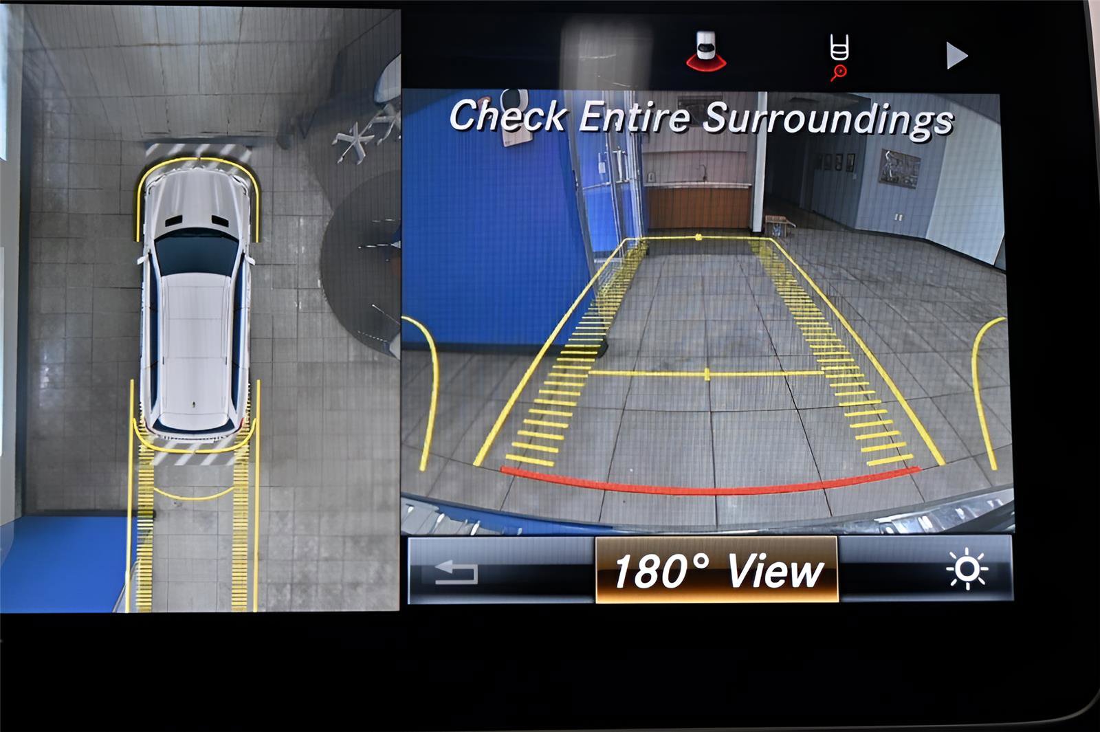 Used 2018 Mercedes-Benz GLS 450 4MATIC w/ Premium Package image 31