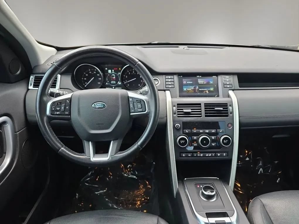 Used 2019 Land Rover Discovery Sport HSE AWD/4WD image 13