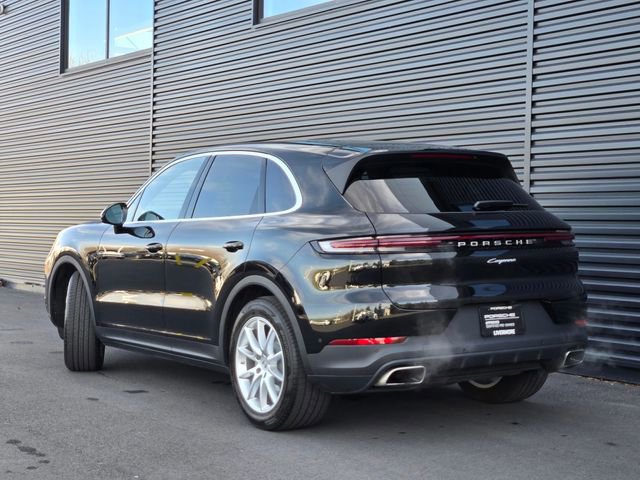 Used 2025 Porsche Cayenne image 3