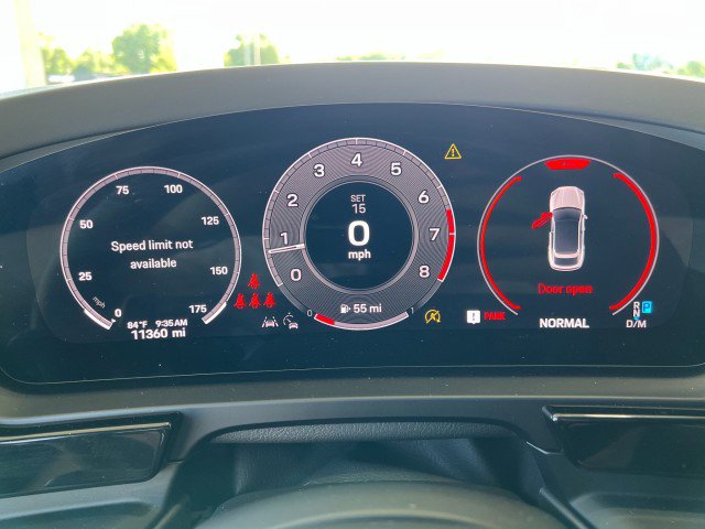 Used 2024 Porsche Cayenne Coupe image 30