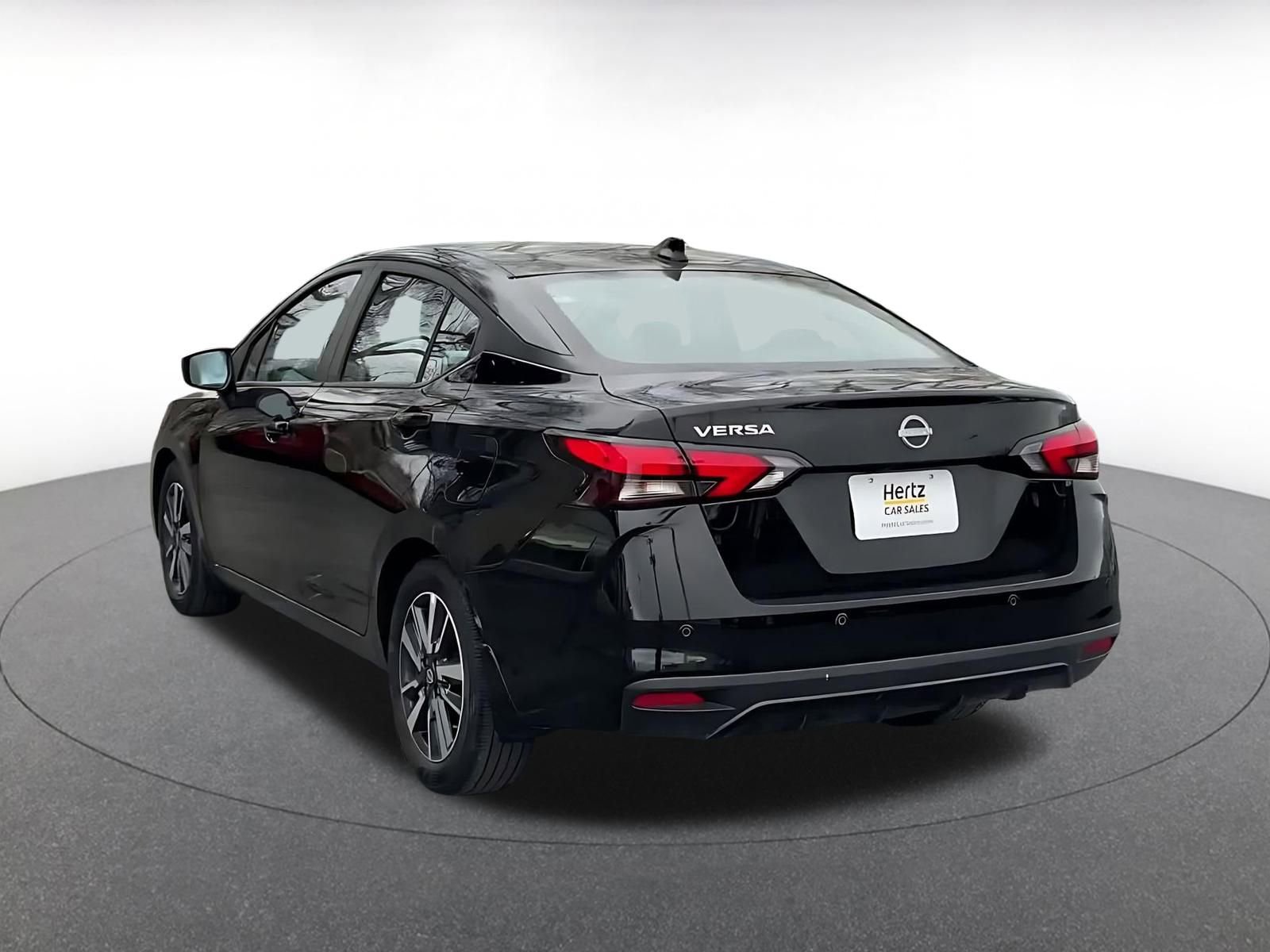 Used 2025 Nissan Versa SV w/ Trunk Package image 11