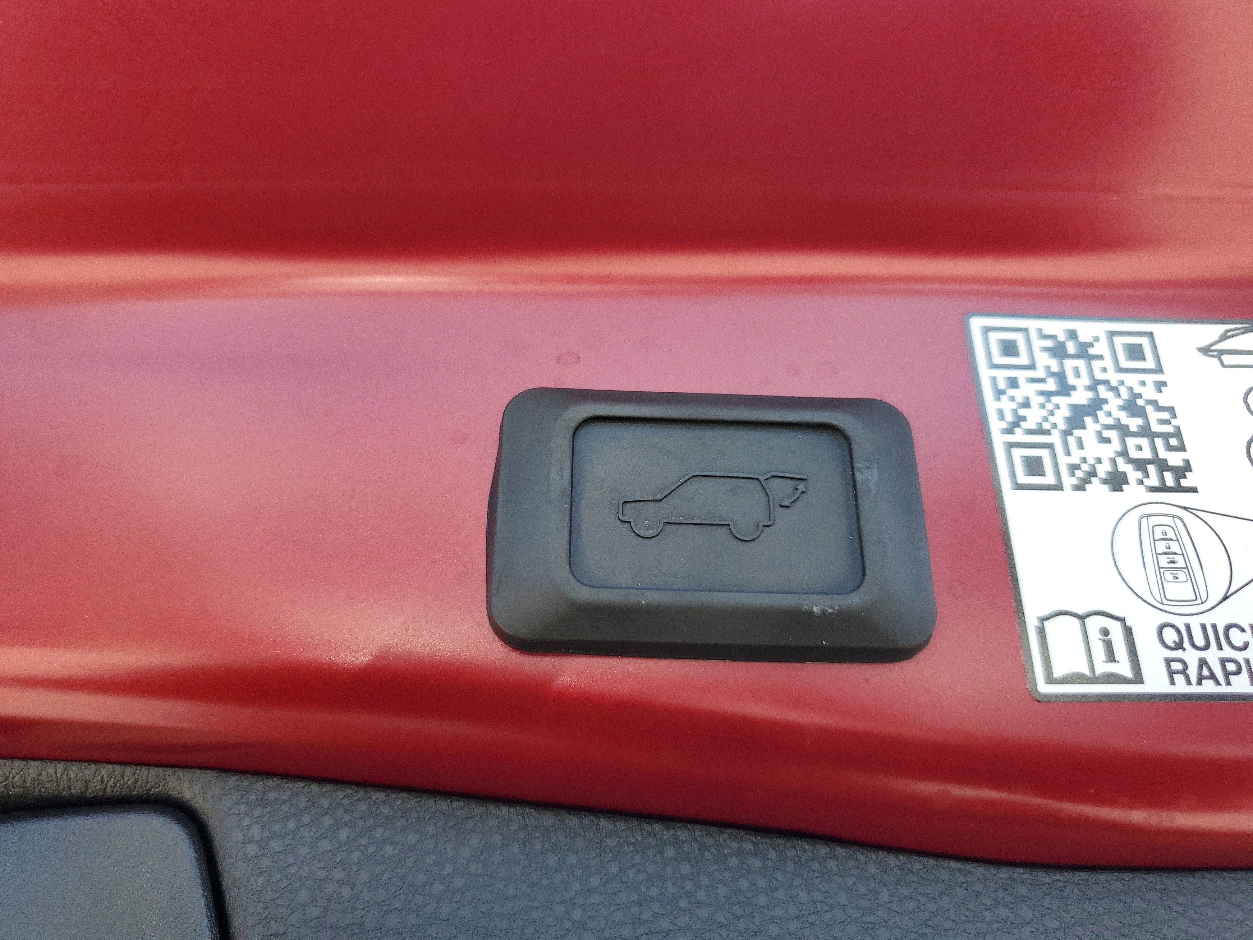 Used 2023 Toyota RAV4 Limited image 17