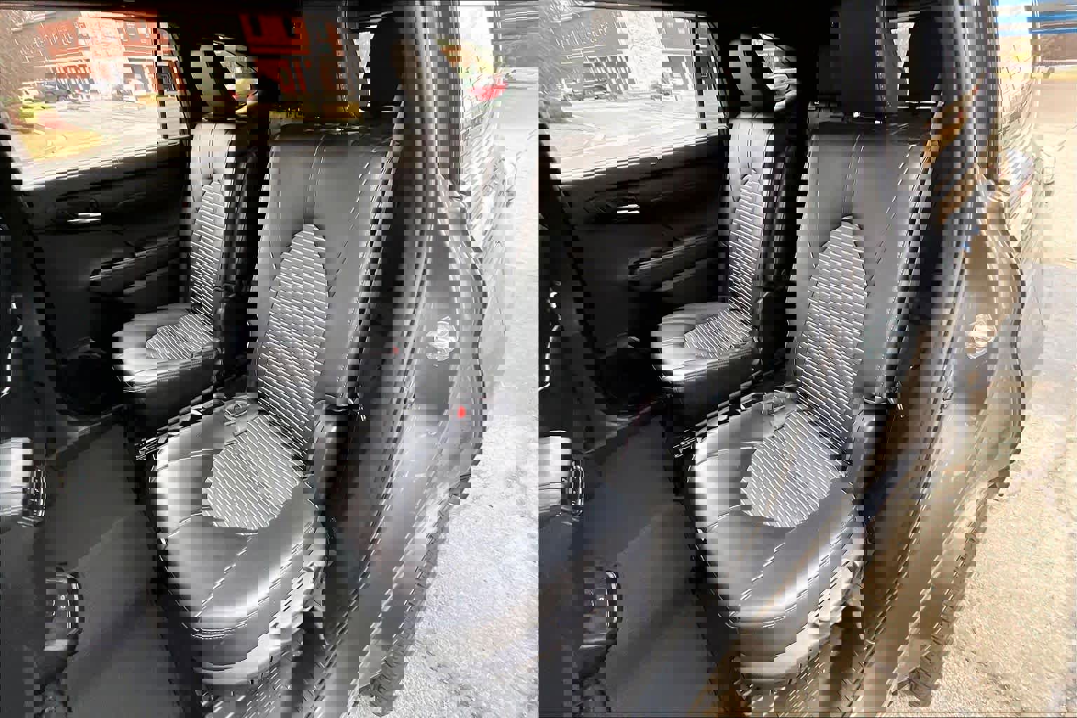 Used 2023 Toyota Highlander XSE image 21