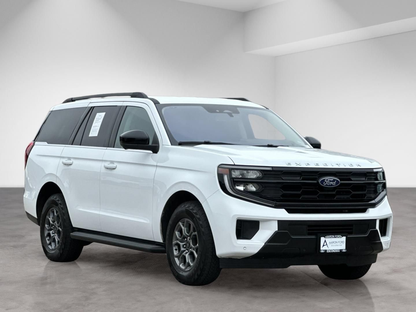 Used 2025 Ford Expedition Active AWD/4WD image 9