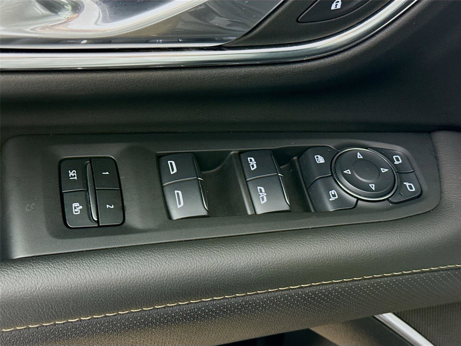 Used 2024 Chevrolet Tahoe Premier image 18