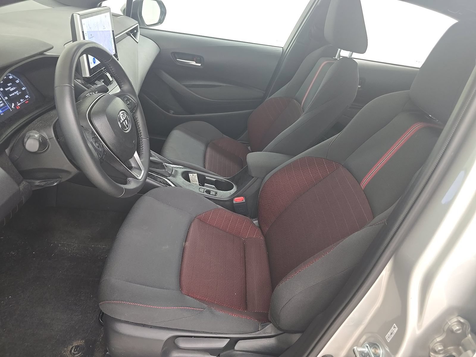 Used 2026 Toyota Corolla SE w/ SE Package FWD image 3