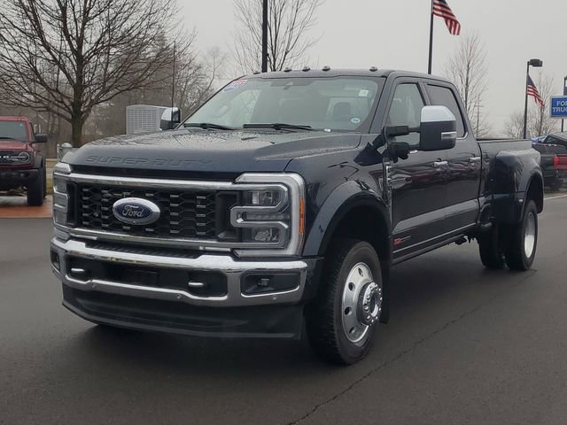 Certified 2023 Ford F450 Lariat w/ Lariat Ultimate Package image 2