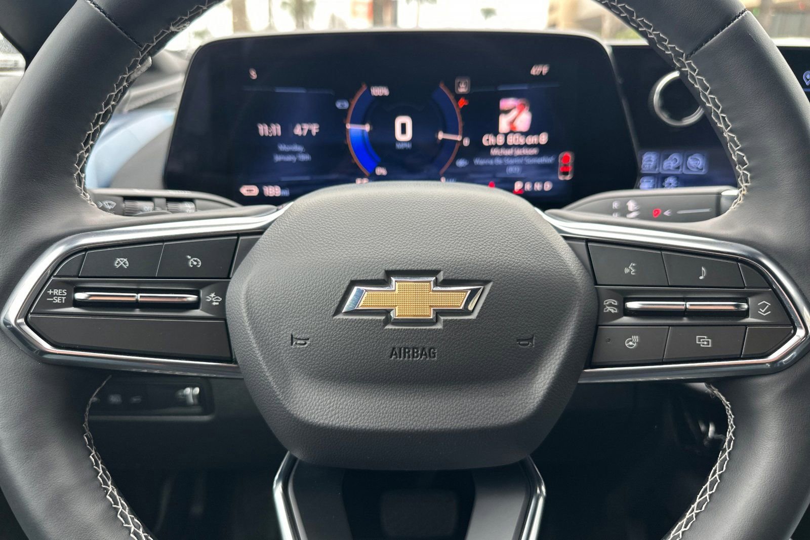 Used 2025 Chevrolet Equinox EV LT w/ Convenience Package image 23