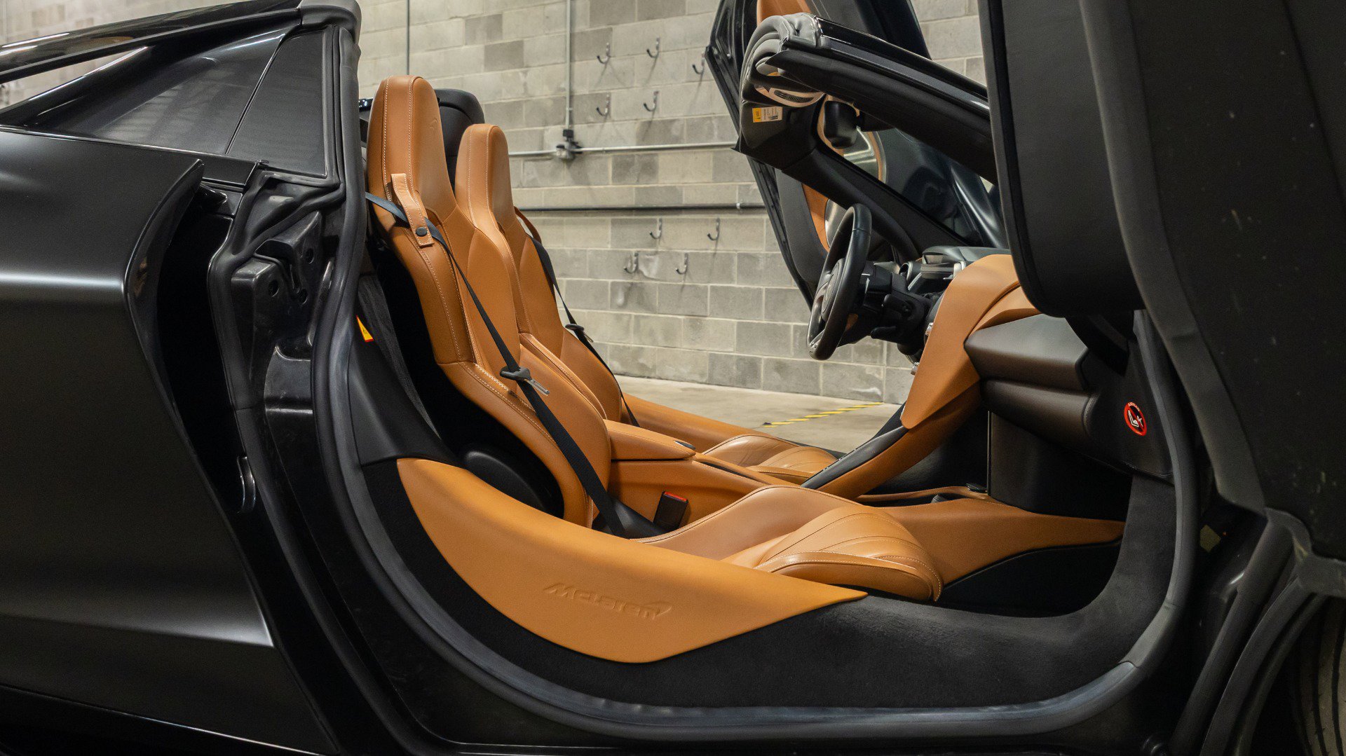 Used 2020 McLaren 720S Spider image 53