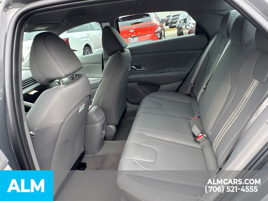 Used 2026 Hyundai Elantra Sport FWD image 12