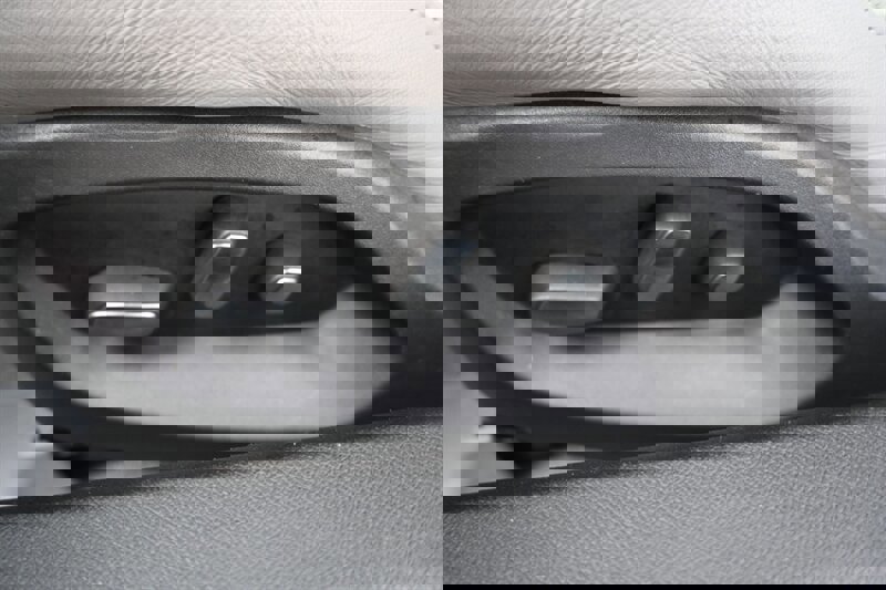 Used 2014 Chevrolet Corvette Stingray Convertible w/ 3LT Preferred Equipment Group image 28