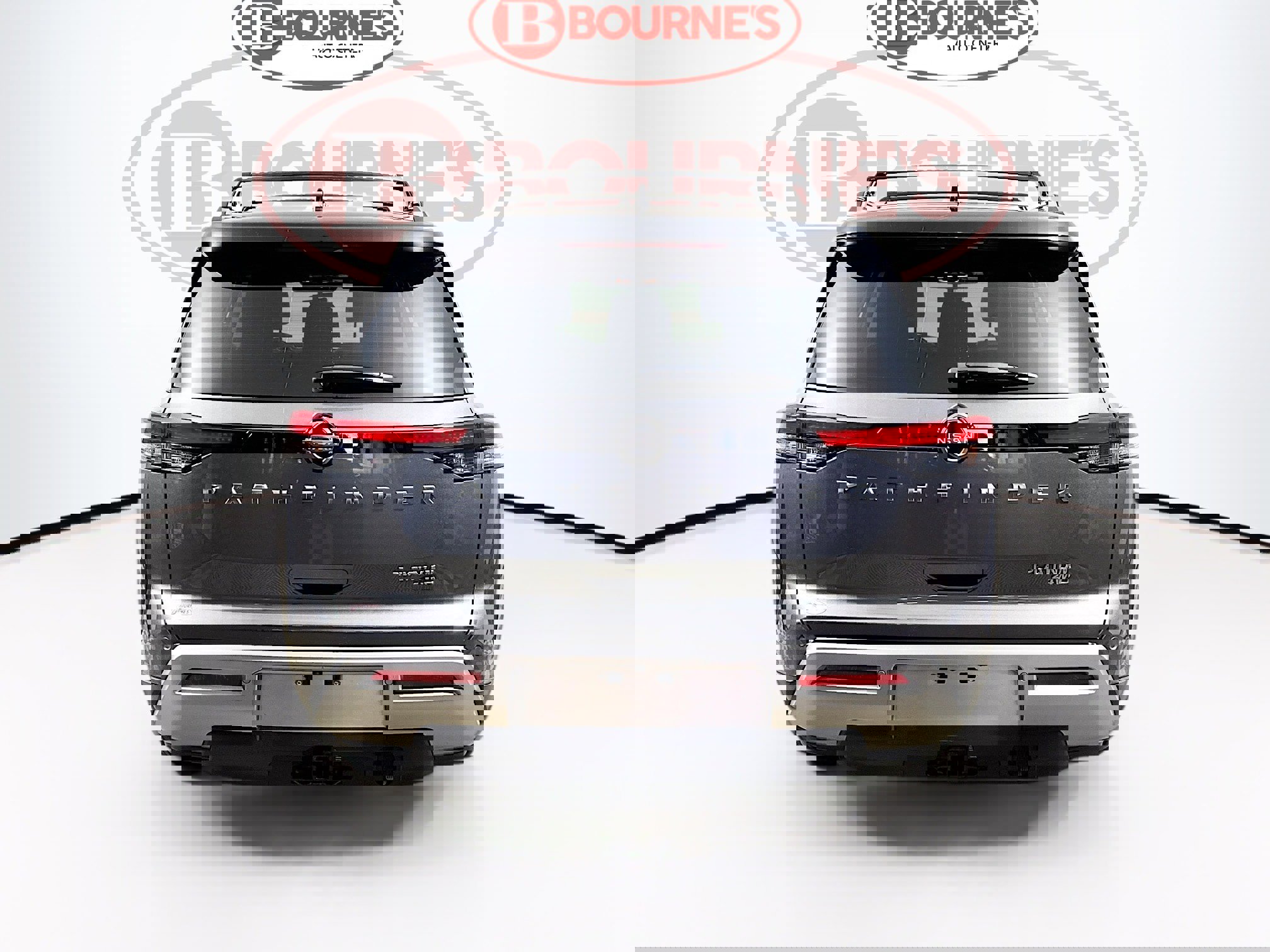 Used 2023 Nissan Pathfinder Platinum image 12