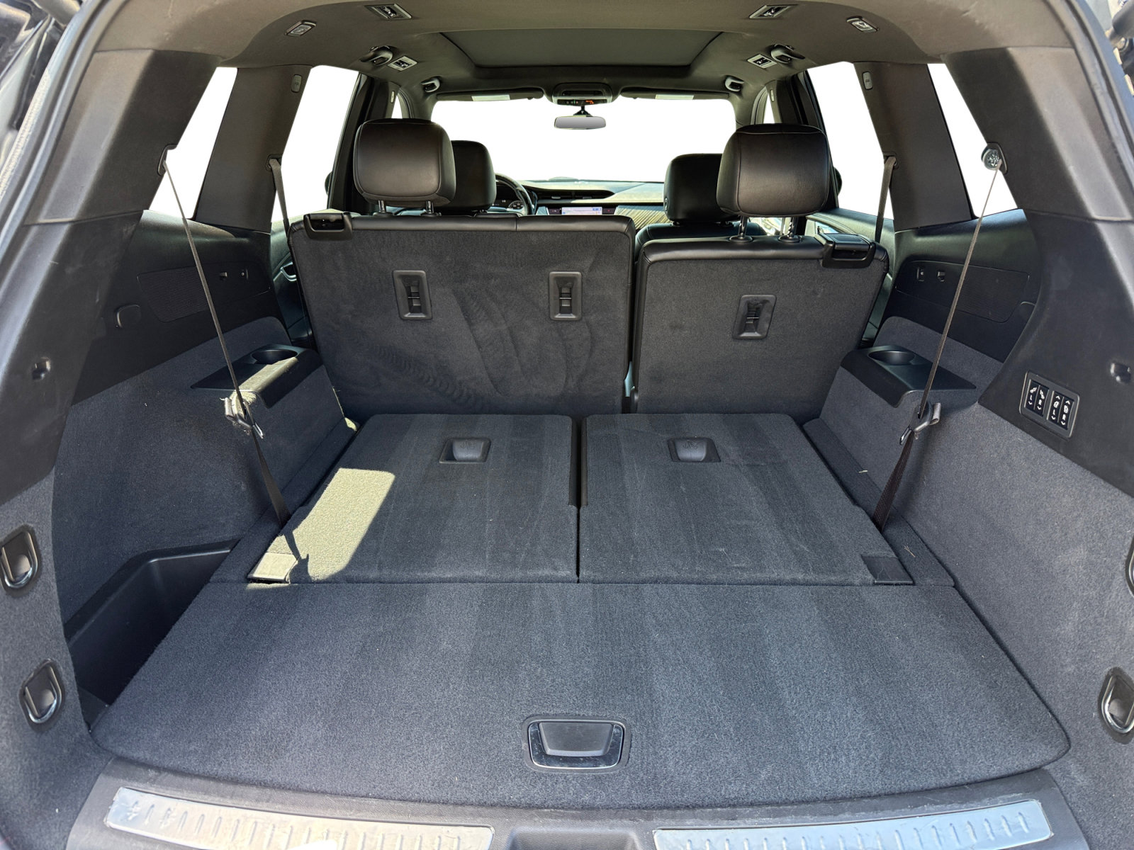 Used 2023 Cadillac XT6 Premium Luxury FWD image 17