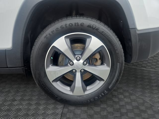 Used 2020 Jeep Cherokee Limited AWD/4WD image 33
