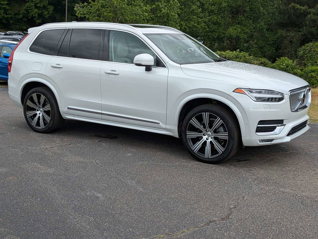 Used 2022 Volvo XC90 T6 Inscription w/ Lounge Package AWD/4WD image 8