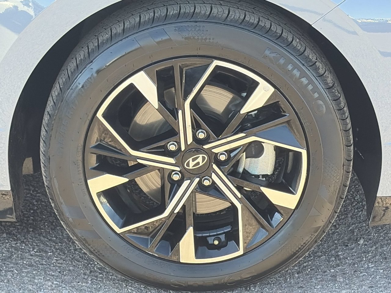 Certified 2024 Hyundai Sonata SEL FWD image 9