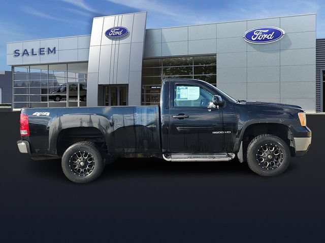 Used 2013 GMC Sierra 3500 SLE w/ SLE Preferred Package AWD/4WD image 2