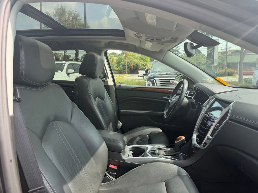 Used 2016 Cadillac SRX Luxury AWD/4WD image 13