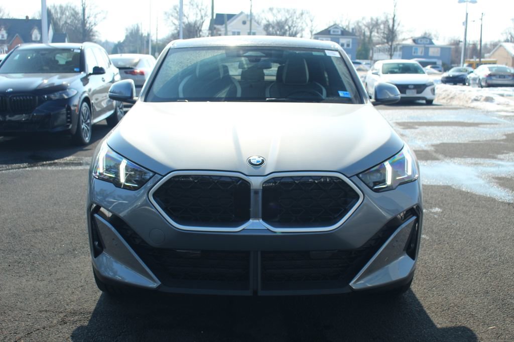 New 2026 BMW X2 xDrive28i w/ Technology Package image 2