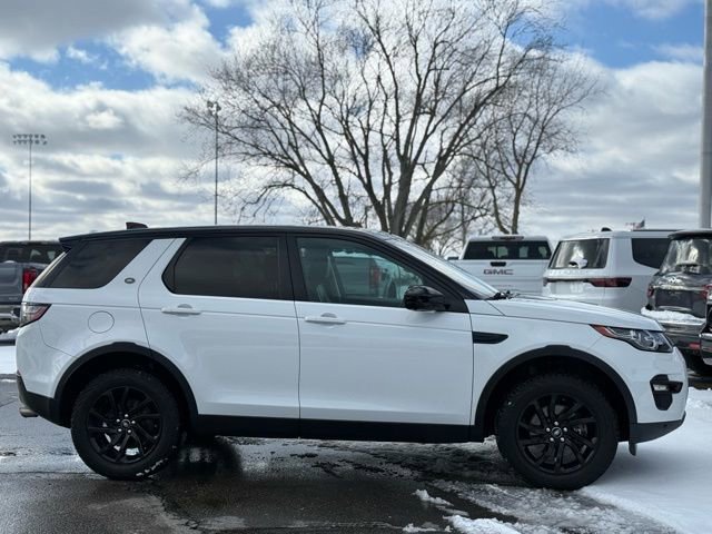 Used 2017 Land Rover Discovery Sport HSE image 36