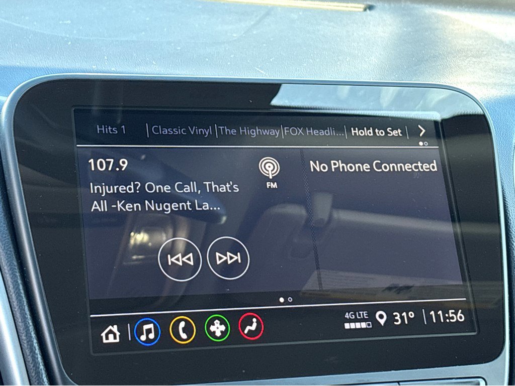 Used 2025 Chevrolet Malibu LT image 8