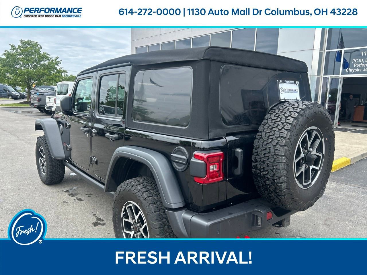 Used 2024 Jeep Wrangler Unlimited Rubicon w/ Technology Group AWD/4WD image 4