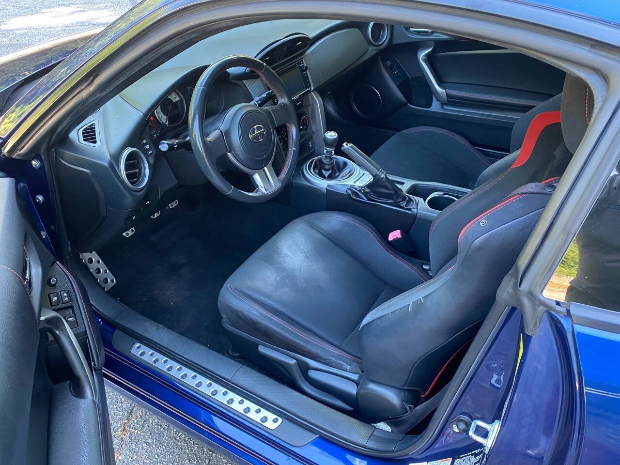 Used 2015 Scion FR-S RWD image 11