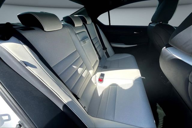 Used 2023 Lexus IS 500 image 24