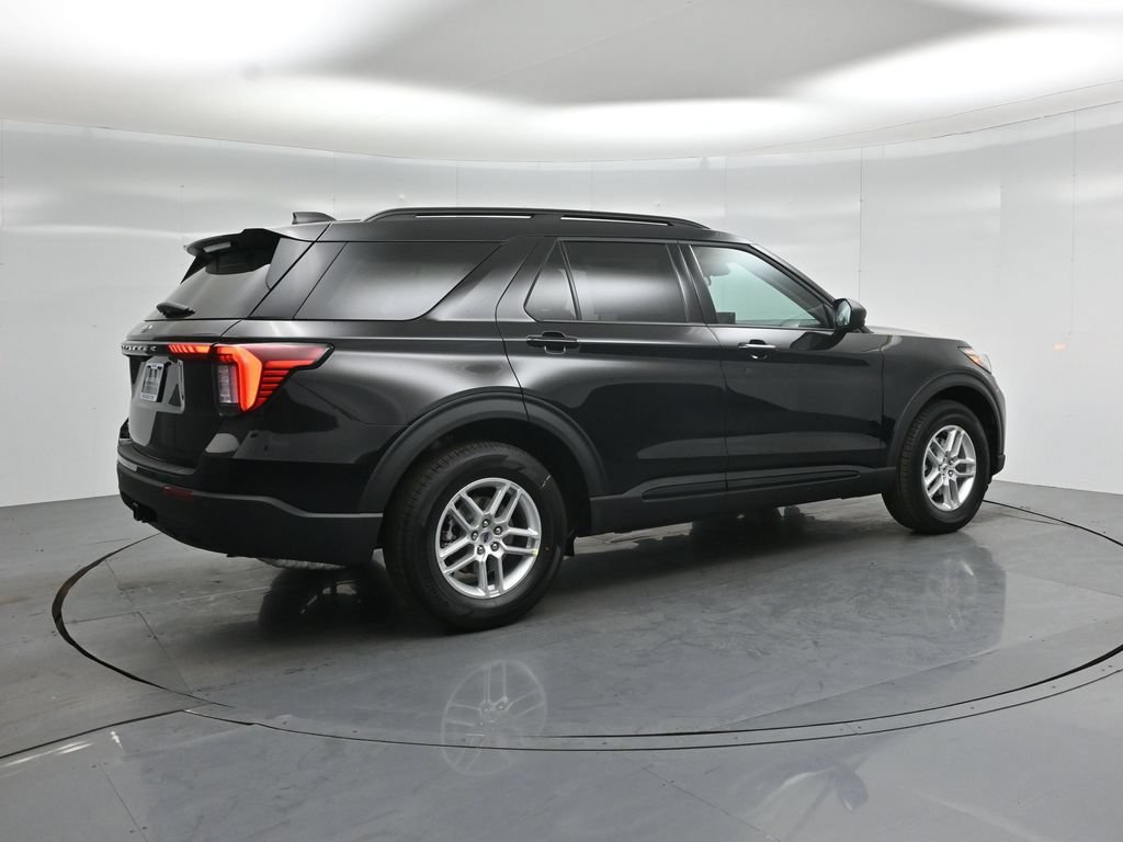 New 2026 Ford Explorer Active RWD image 27
