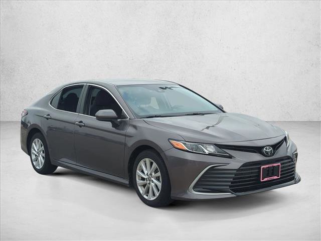 Certified 2023 Toyota Camry LE image 3