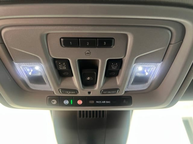 Used 2025 GMC Sierra 1500 Denali w/ Denali Reserve Package AWD/4WD image 22