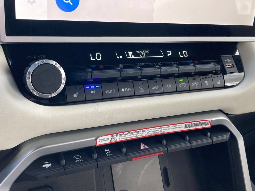 Certified 2025 Toyota Sequoia Capstone AWD/4WD image 27