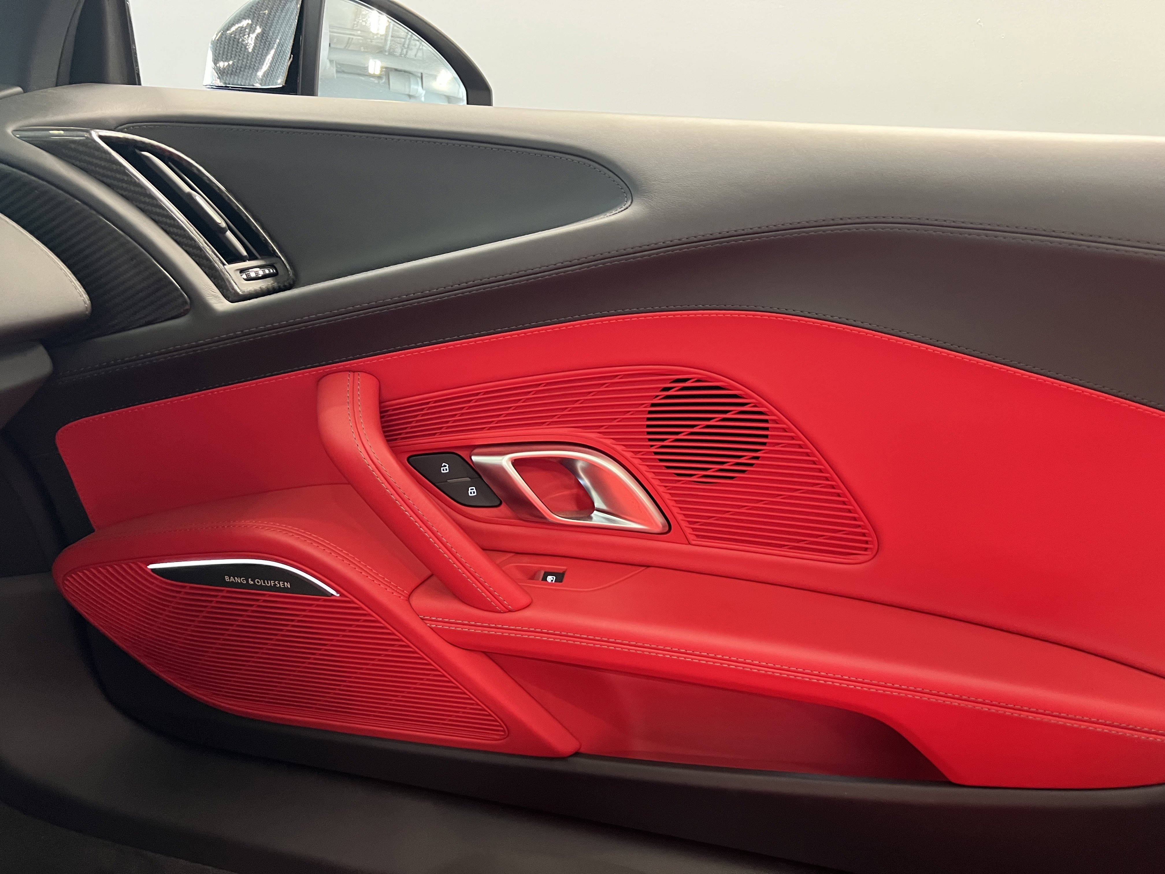 Used 2022 Audi R8 V10 performance image 19