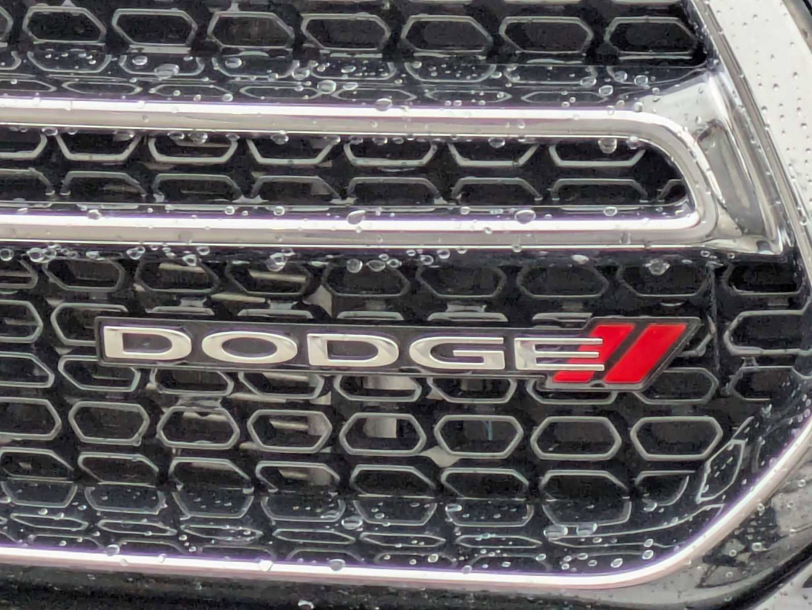 Used 2020 Dodge Durango SXT image 11