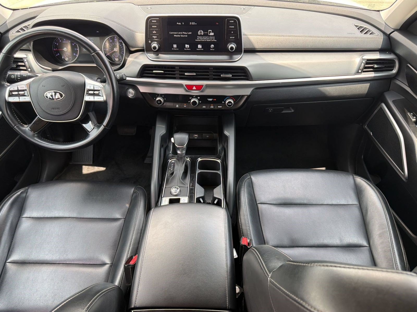 Used 2020 Kia Telluride LX FWD image 16