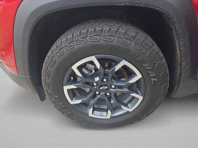 Used 2025 Chevrolet Equinox ACTIV AWD/4WD image 22