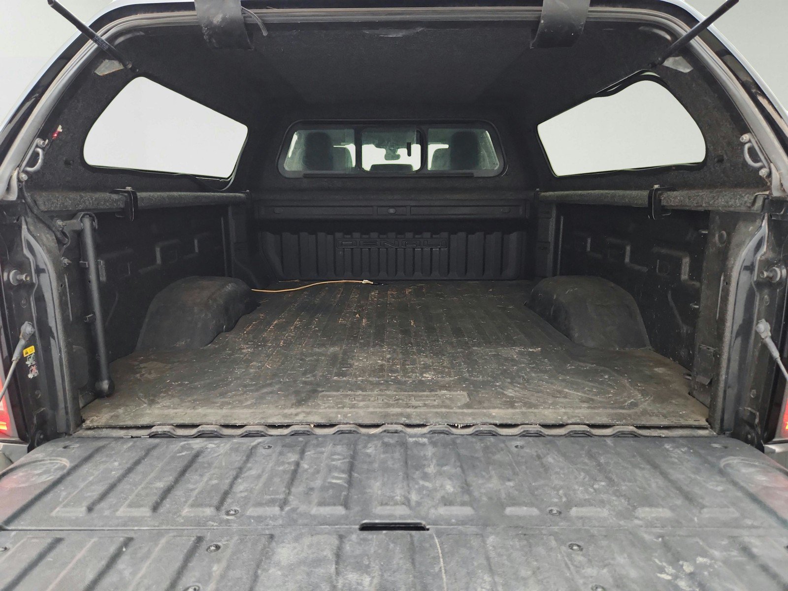 Used 2020 GMC Sierra 2500 Denali w/ Denali Ultimate Package AWD/4WD image 31
