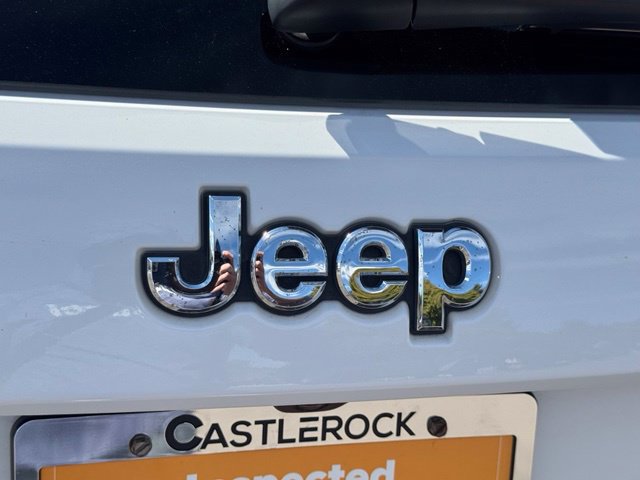 Certified 2018 Jeep Grand Cherokee Laredo AWD/4WD image 14