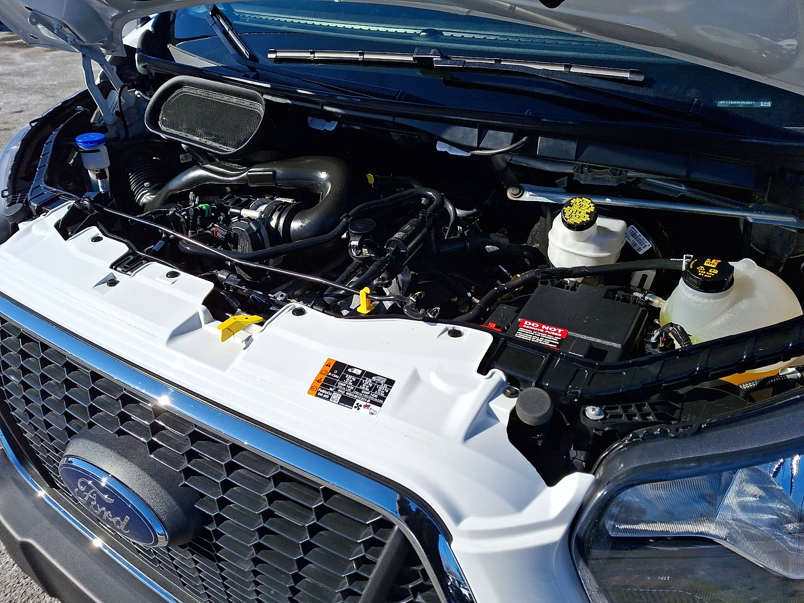 Certified 2024 Ford Transit 250 Low Roof w/ Exterior Upgrade Package image 31