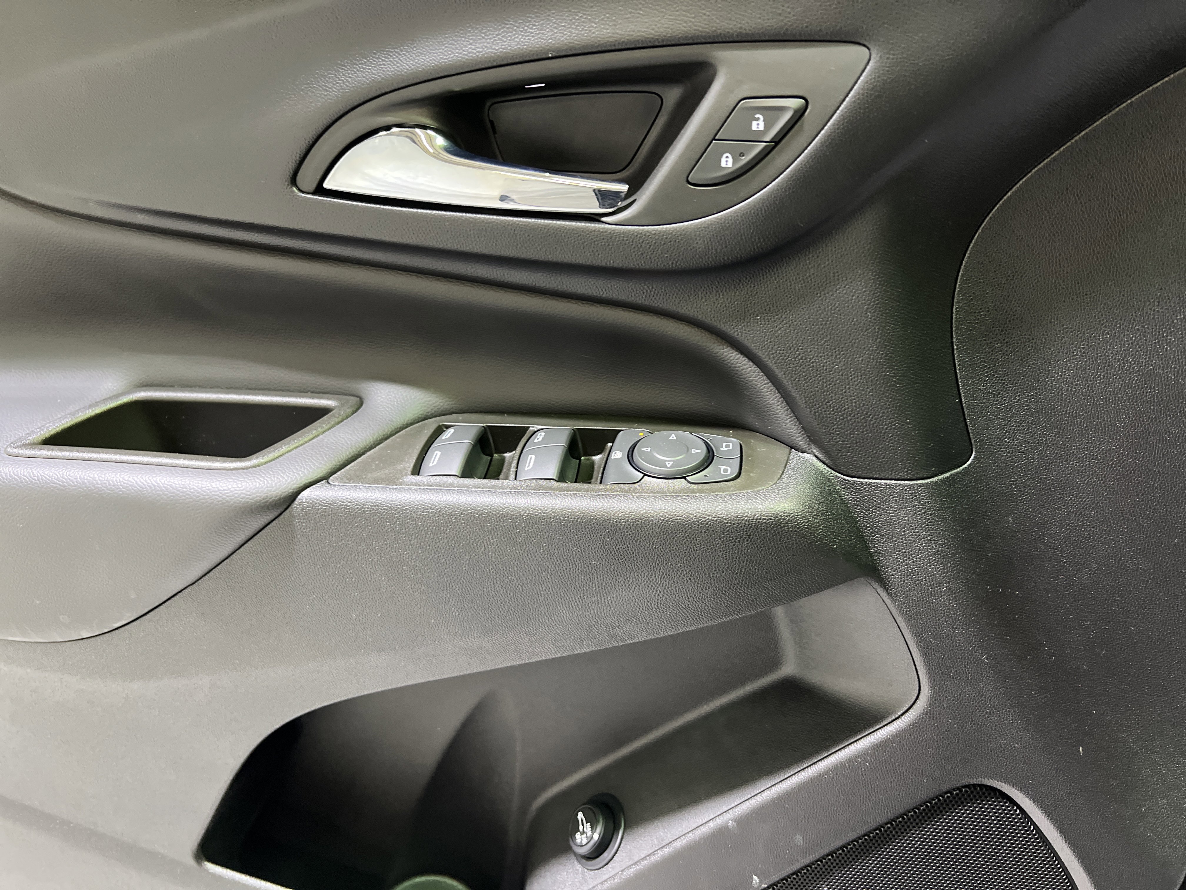 Certified 2023 Chevrolet Equinox LT image 24