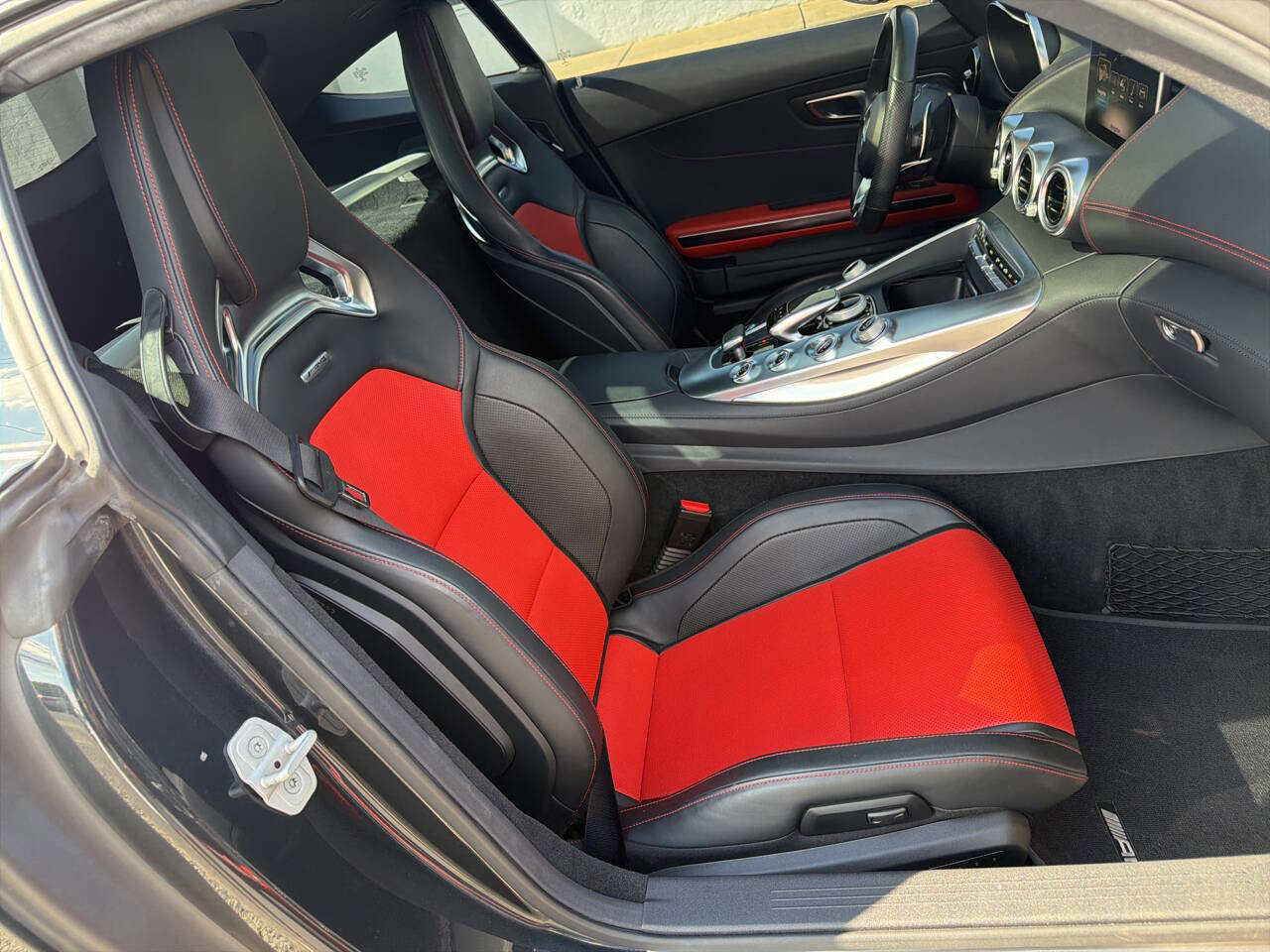 Used 2018 Mercedes-Benz AMG GT Coupe image 23