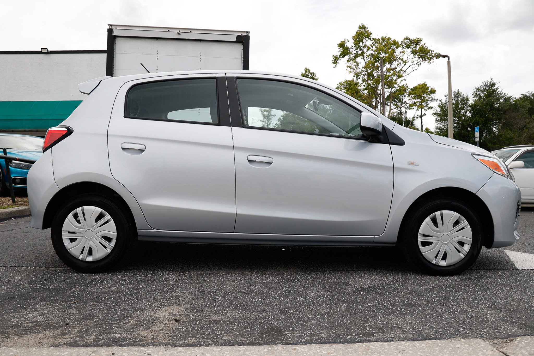 Used 2024 Mitsubishi Mirage ES FWD image 17