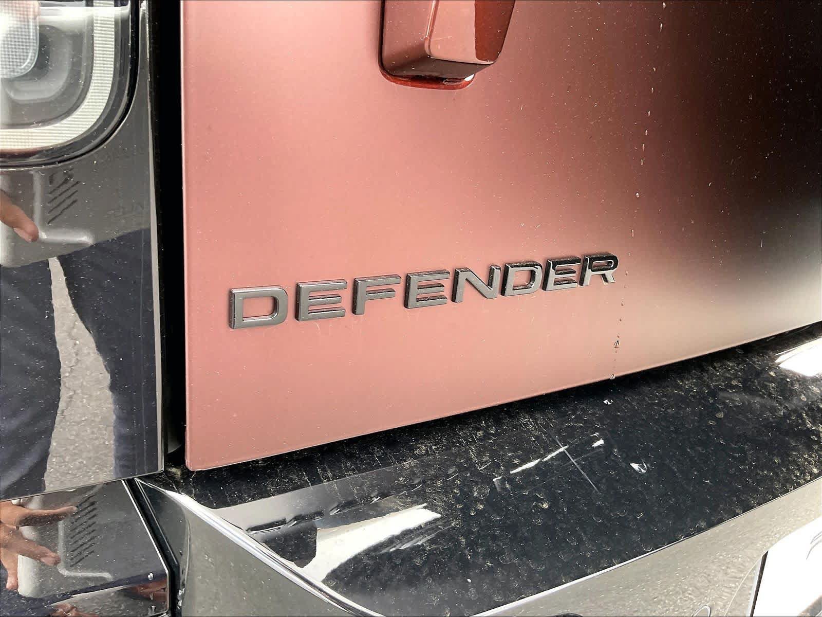 New 2026 Land Rover Defender 130 X-Dynamic SE AWD/4WD image 26