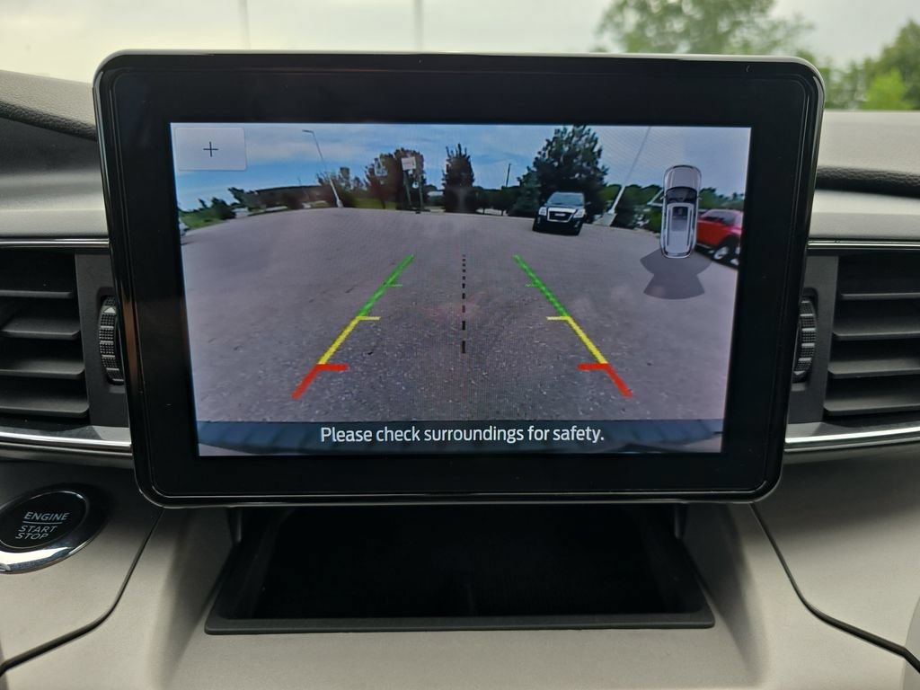 Used 2022 Ford Explorer XLT w/ Equipment Group 202A AWD/4WD image 26