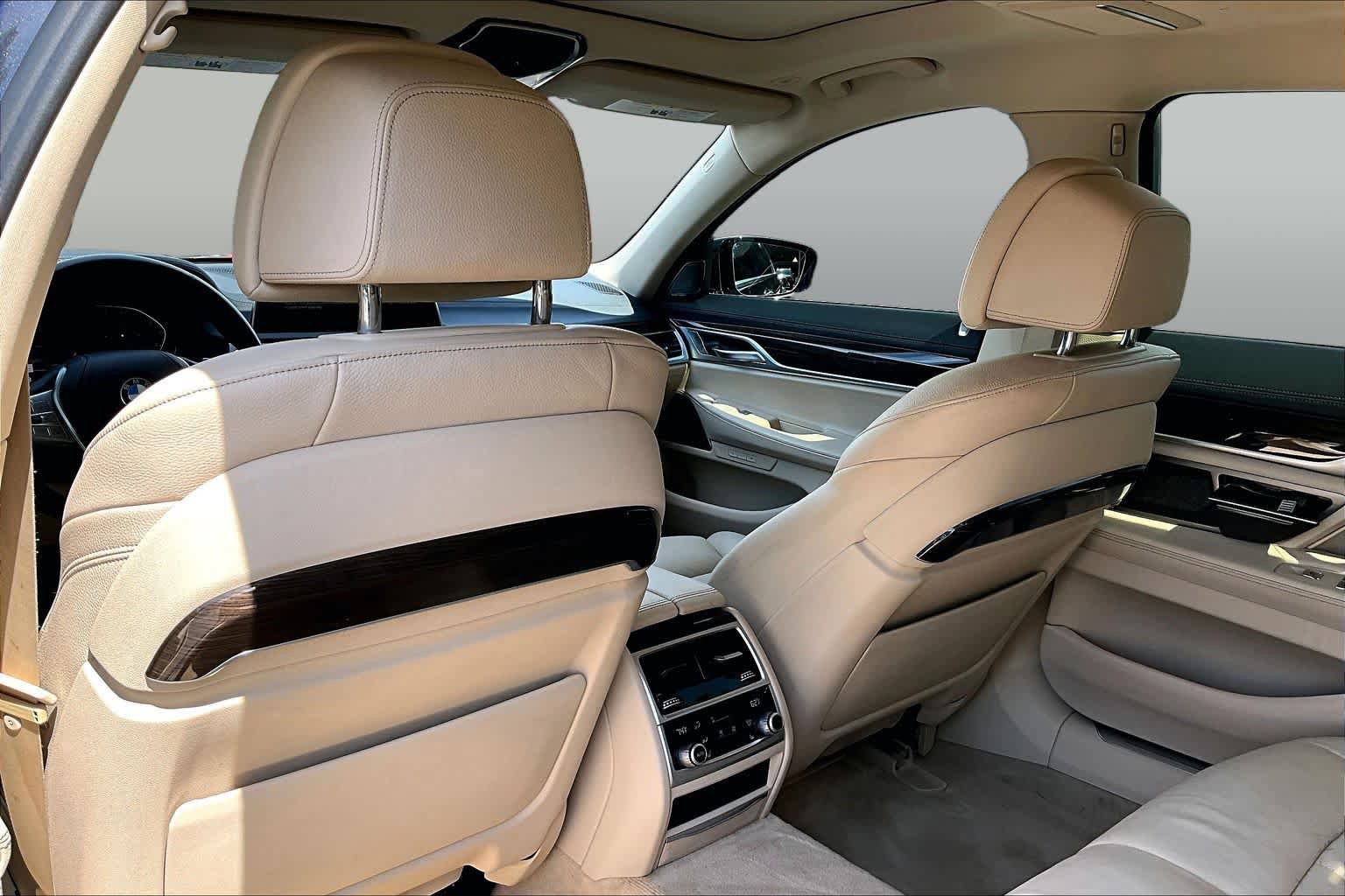 Used 2020 BMW 740i w/ Cold Weather Package RWD image 22