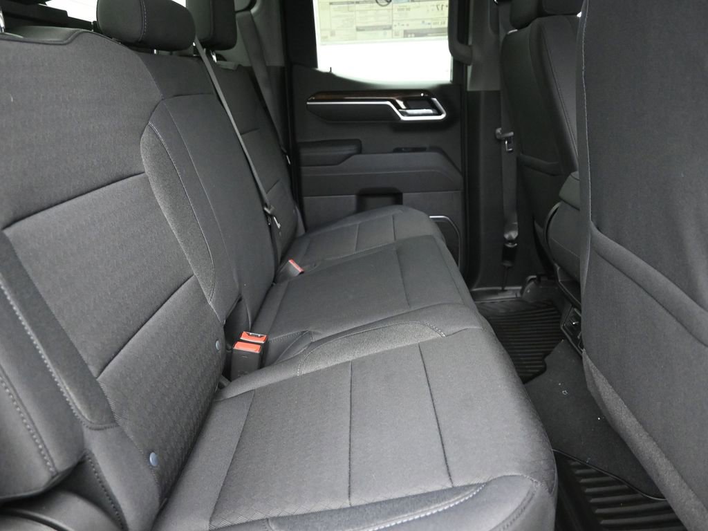 New 2025 GMC Sierra 1500 SLE w/ Preferred Package image 9