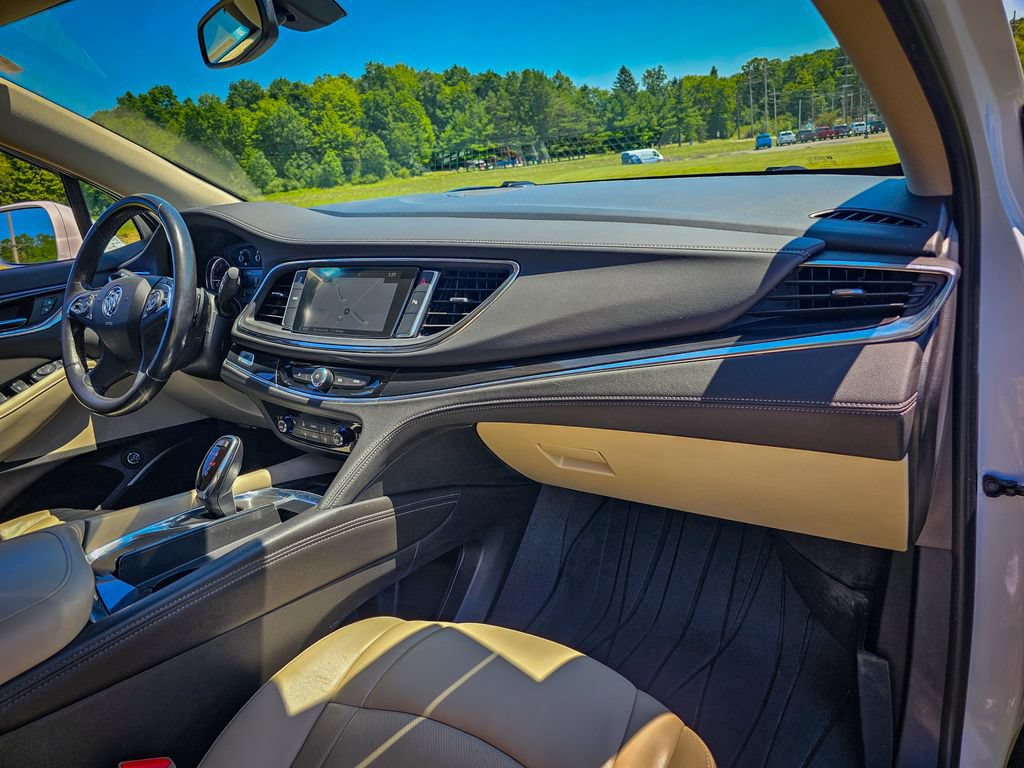 Used 2019 Buick Enclave Essence AWD/4WD image 41