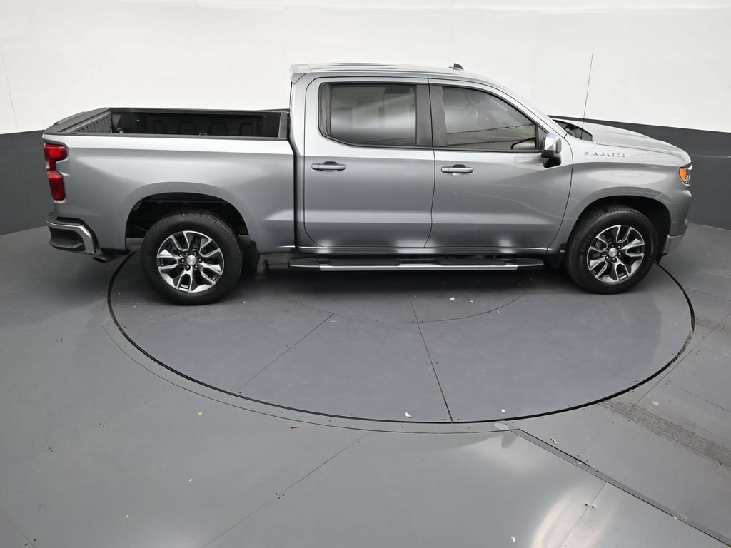 Used 2024 Chevrolet Silverado 1500 LT RWD image 18