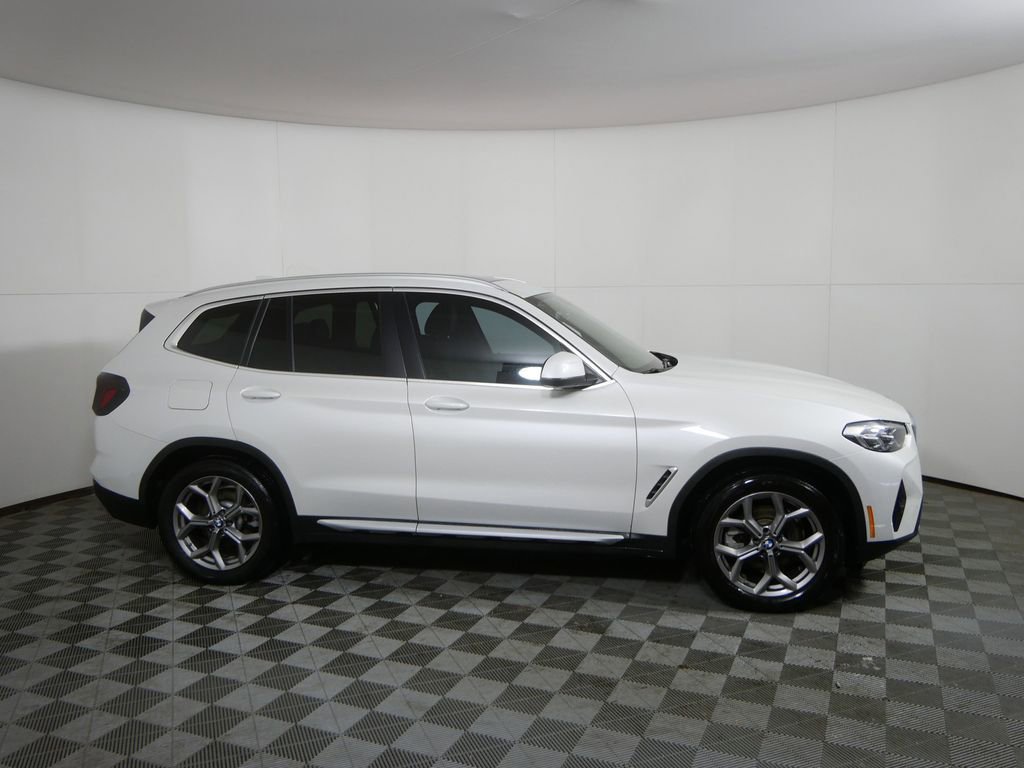 Used 2023 BMW X3 xDrive30i image 2