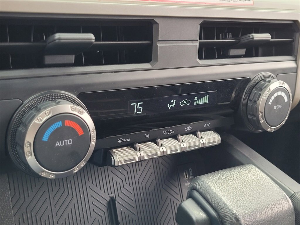 Used 2024 Toyota Tacoma TRD Off-Road image 19